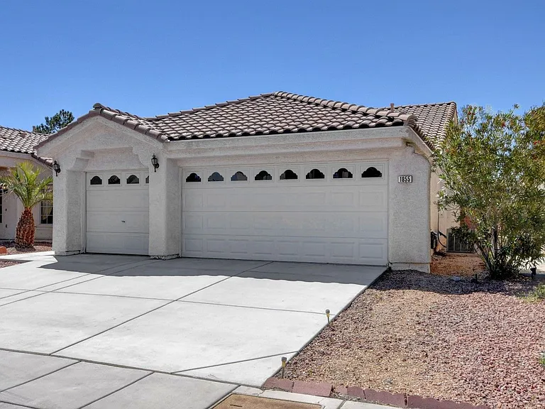1855 Grand Prairie Ave — Photo 3