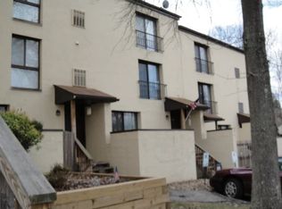 960 E Maiden St APT 632, Washington, PA 15301