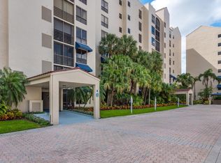 7568 Regency Lake Dr APT 502, Boca Raton, FL 33433