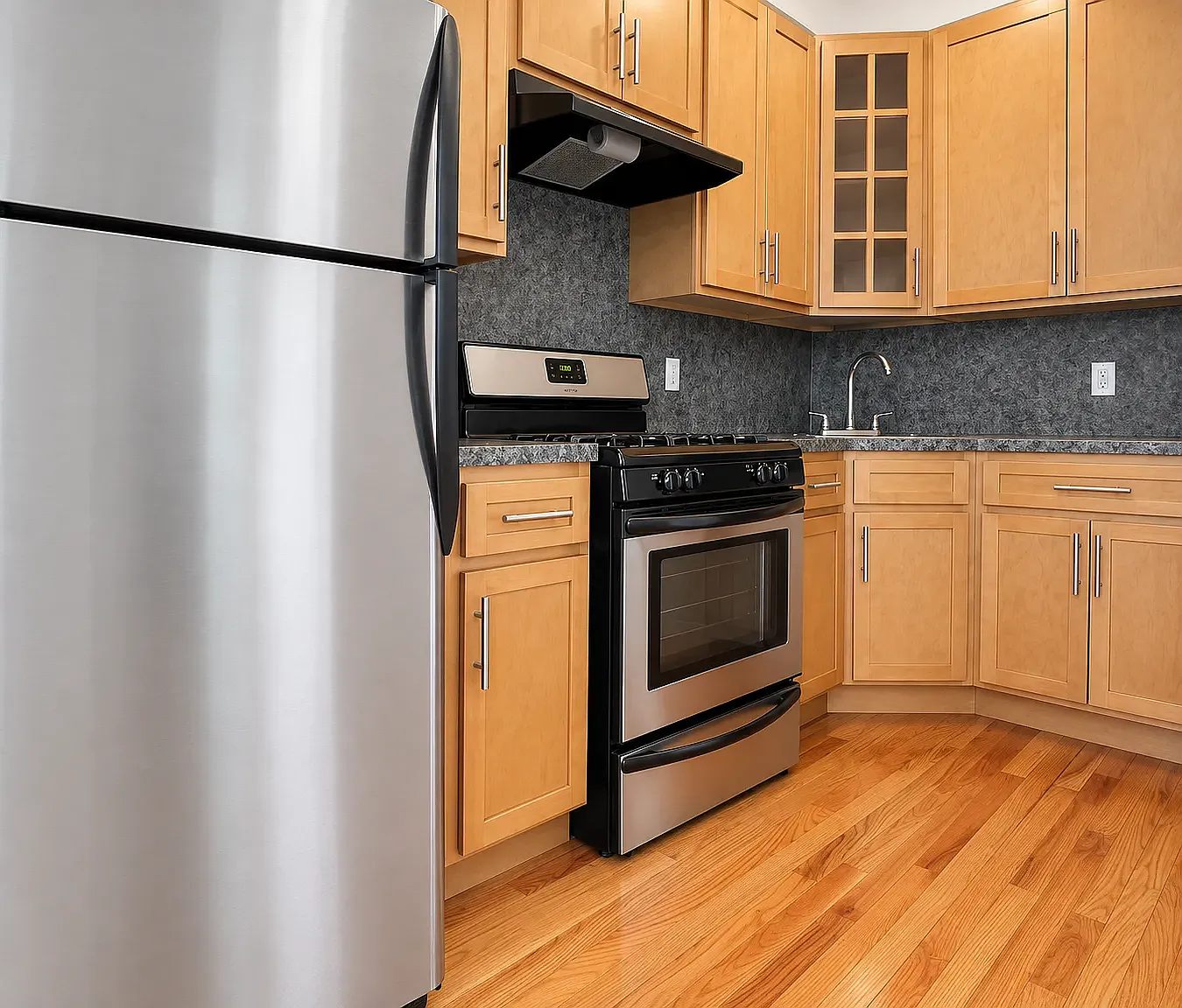 798 Bergen Street — Photo 2