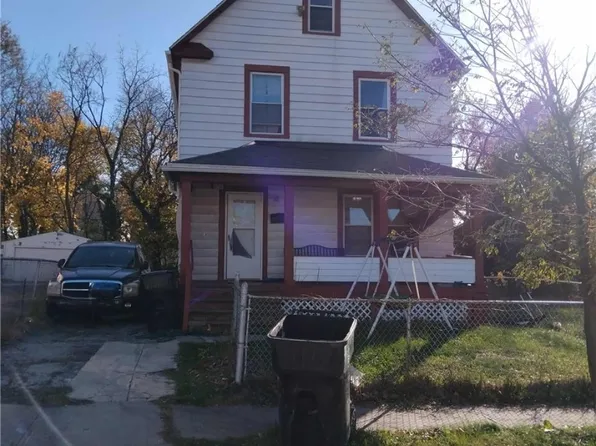9702 Raymond Ave, Cleveland, OH 44104