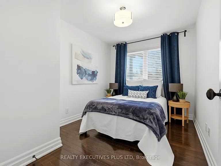 9 Hazelbury Dr — Photo 15