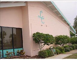 3rd image of 2122 Oahu Dr