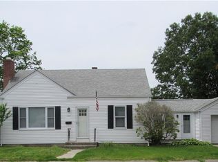 100 Woodside Ave, Pawtucket, RI 02861