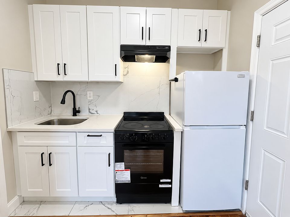 1st image of 275 Broadway #6