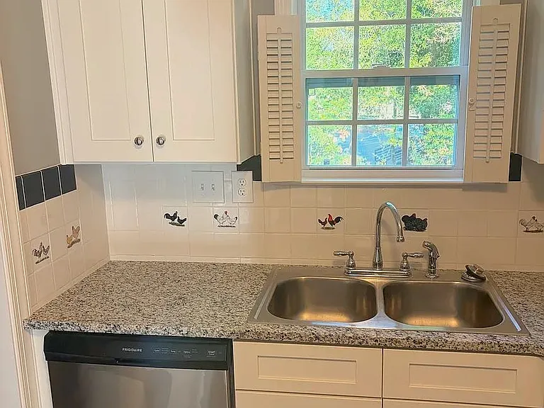 406 Talaflo St — Photo 11