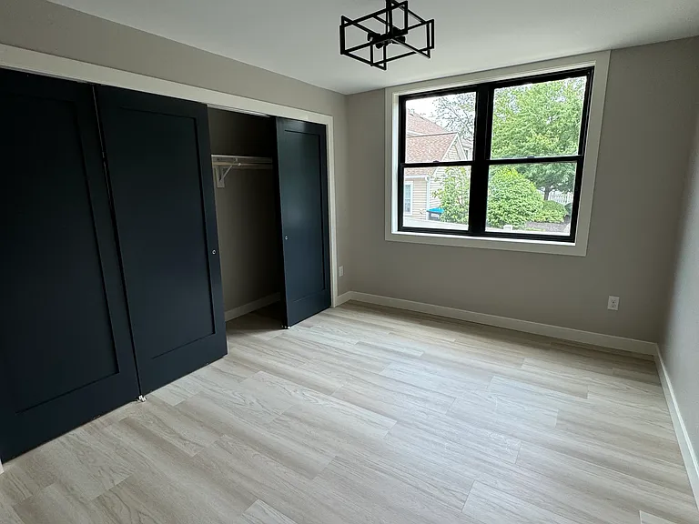 615 Cascadilla St #A — Photo 3