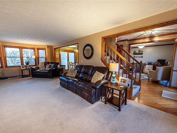 4th image of 2166 Martin Crest Dr