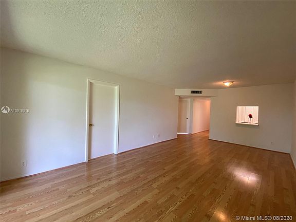 3rd image of 7831 N Colony Cir #9-210