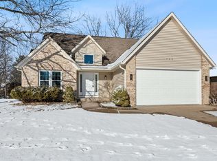 508 E 9th Avenue Ct, Coal Valley, IL