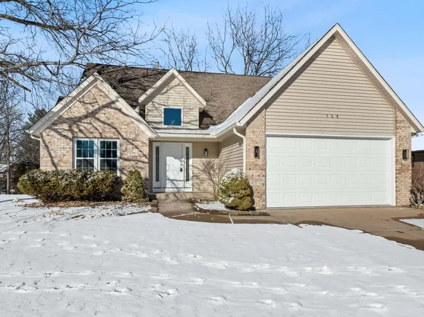 508 E 9th Avenue Ct, Coal Valley, IL 61240