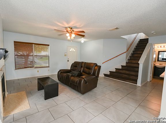 4th image of 5926 Encanto Point Dr