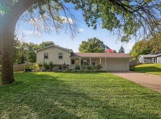 16318 Temple Dr S, Minnetonka, MN 55345