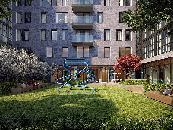 4th image of 2218 Jackson Ave #404