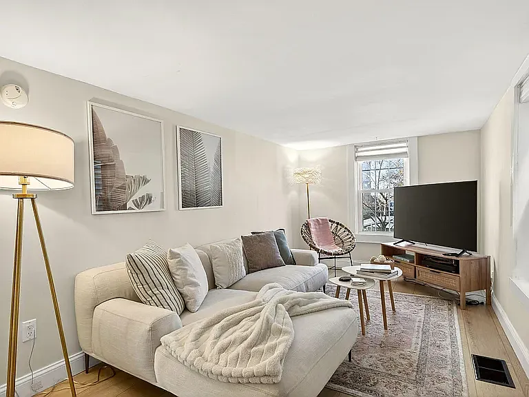 141 Washington Ave #1 — Photo 10