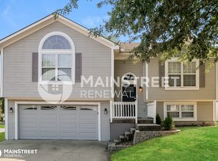 601 SW Sunset Dr, Grain Valley, MO 64029