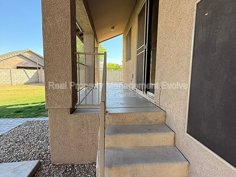 8014 W Pima St — Photo 40