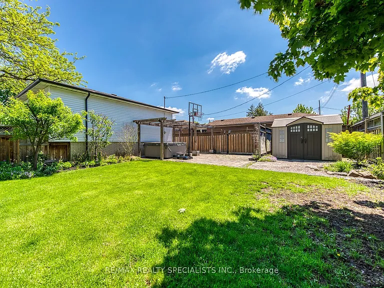 5 Country Club Dr — Photo 46