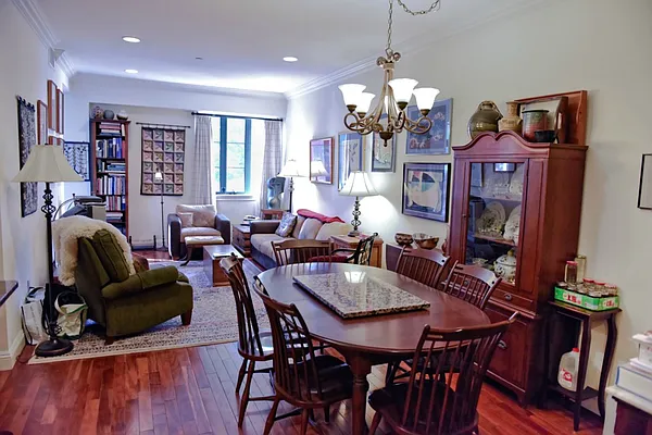 Sold by Robert E. Hill  | media 24