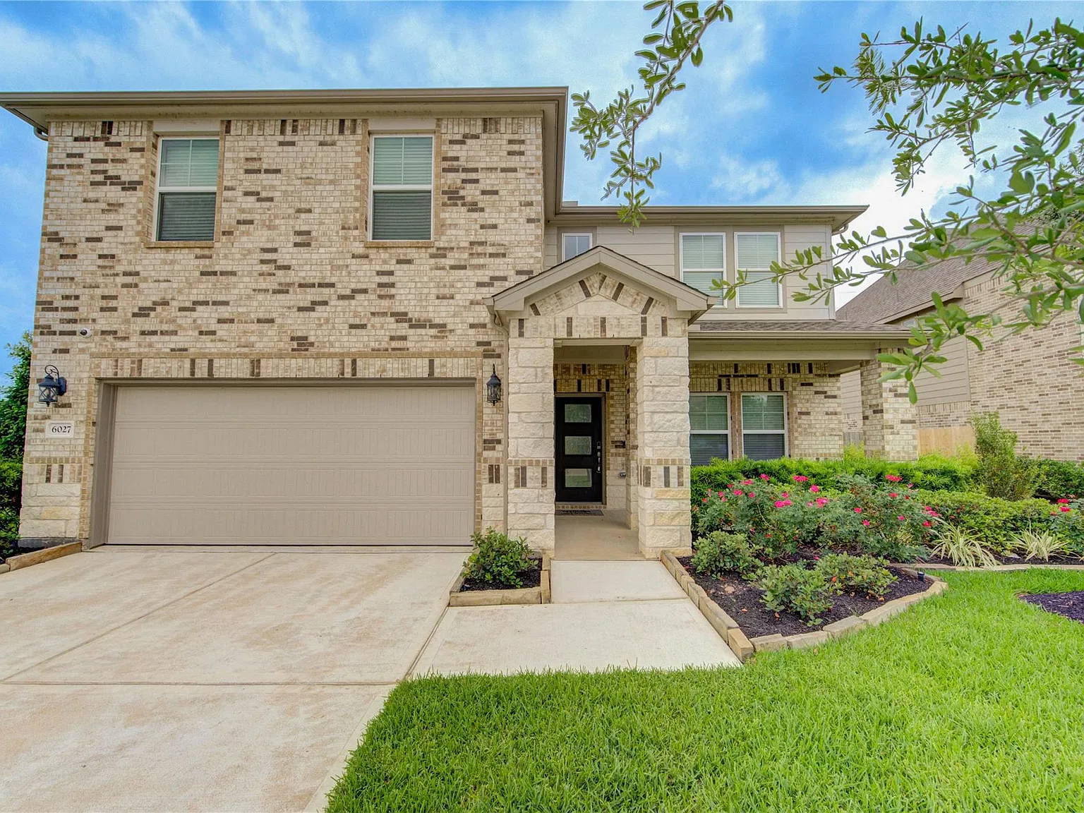 4 bed, 3.5 bath, 2717 sqft, $2,695 — Photo 4