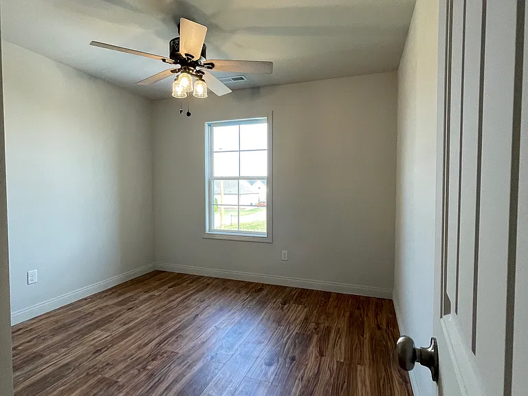 785 Rodeo Ln — Photo 5