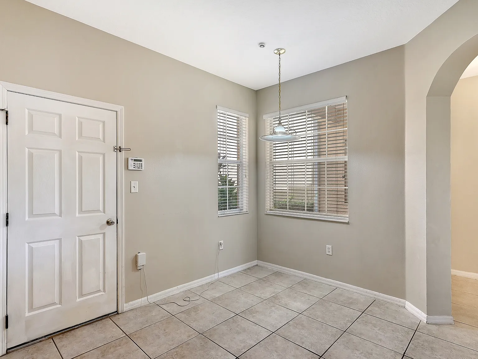 3499 Parkridge Circle - 16-103 — Photo 4