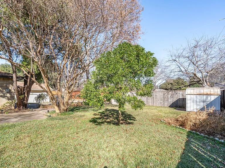 12611 High Meadow Dr — Photo 35
