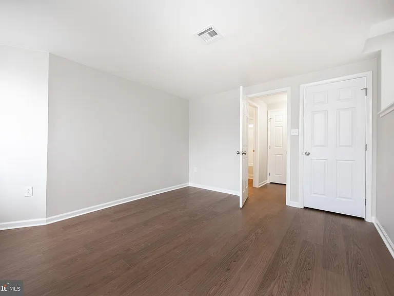 3183 Main St #2 — Photo 12