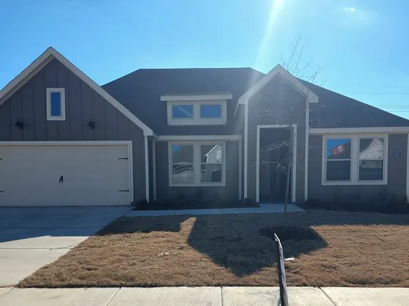 943 Buttercup Dr, Pilot Point, TX 76258