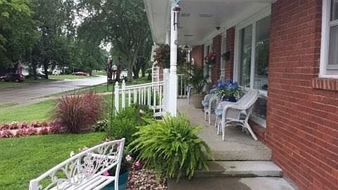 2nd image of 3222 Fairlawn Dr