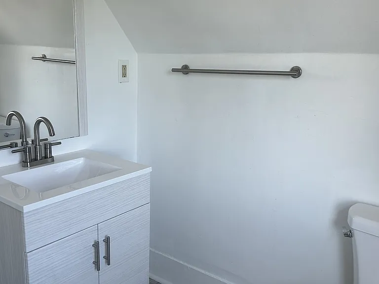 11 Trinity St — Photo 15