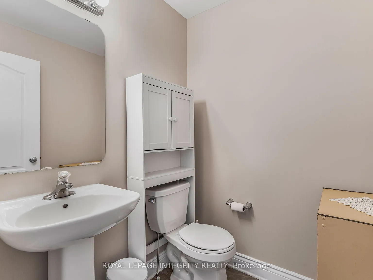 3 bed, $2,495 — Photo 4