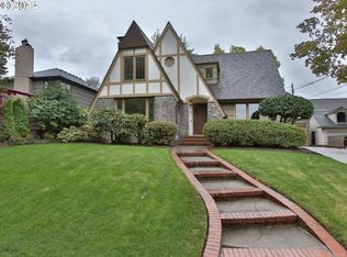 2326 NE Alameda St, Portland, OR 97212