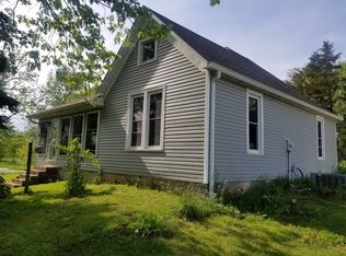 493 NW 1225th St, Hillview, IL 62082