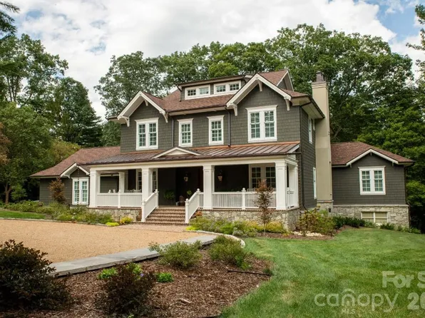 1 Cedar Chine Dr, Asheville, NC 28803
