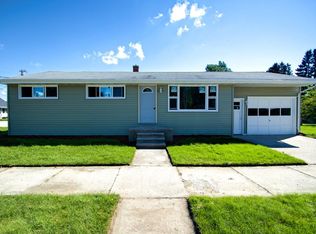 1417 Lowell St, Two Rivers, WI 54241