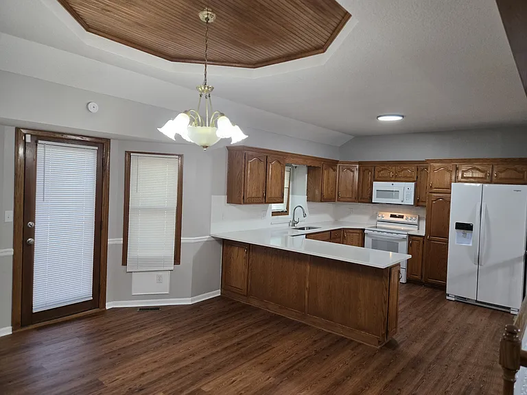 Kitchen/Dining