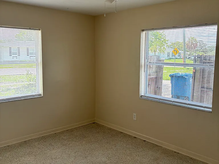6494 Treehaven Dr — Photo 10