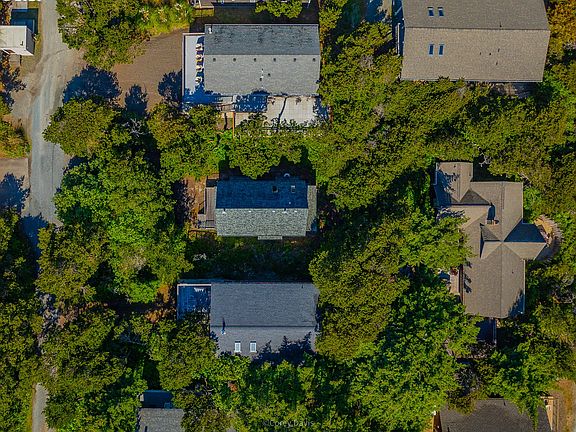 5th image of 8864 Windward Ln