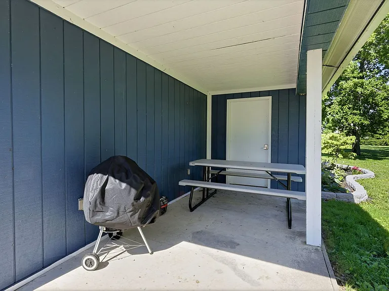 978 State St #ID1593987P — Photo 33