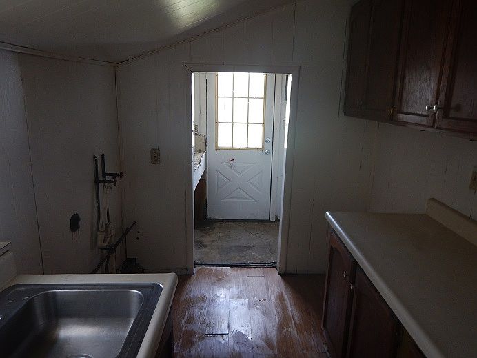 1st image of 3718 York St