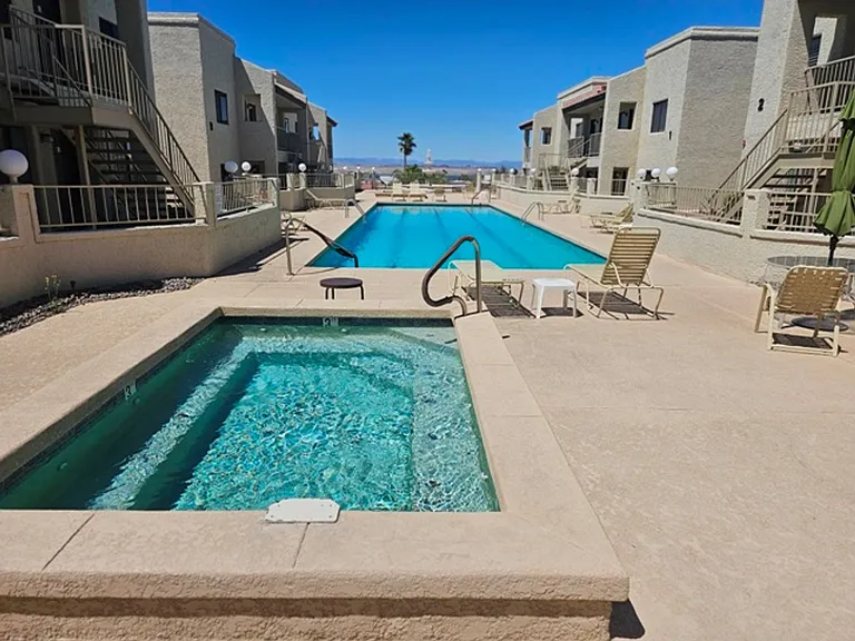 1989 Mesquite Ave #60 — Photo 1