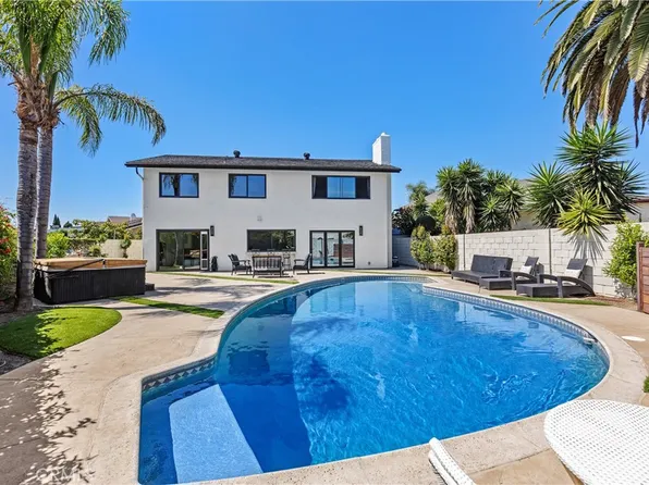 3550 Goldenrod Cir, Seal Beach, CA 90740
