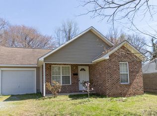 2205 Acorn Rd, Greensboro, NC 27406