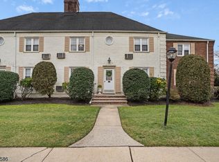 22 Parkway Vlg #A, Cranford, NJ 07016