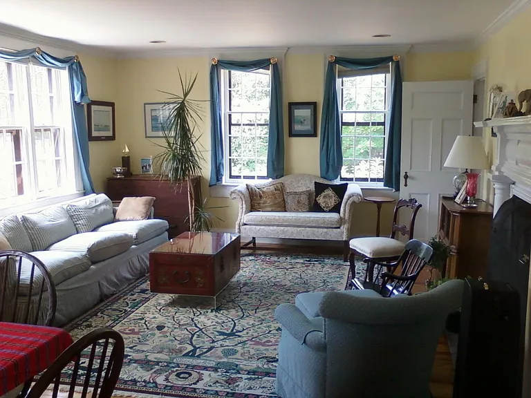 56 Williams Rd — Photo 2