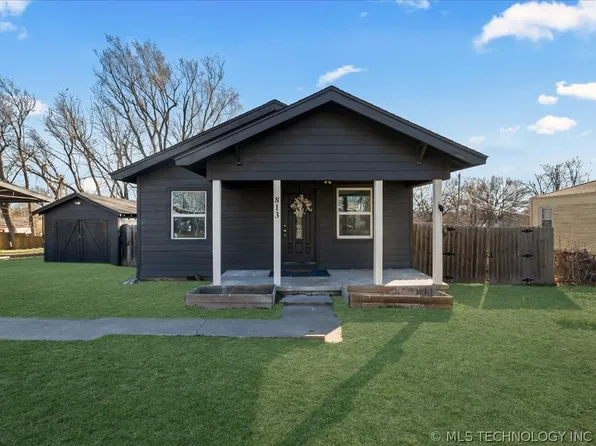 813 N 11th St, Collinsville, OK 74021