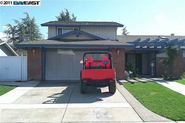 1203 Lexington Way photo 1