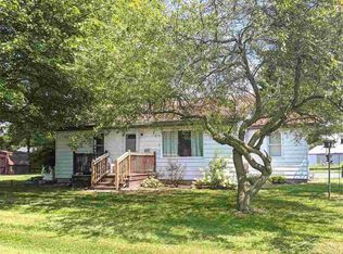 110 Clifford St, Saint Charles, MI
