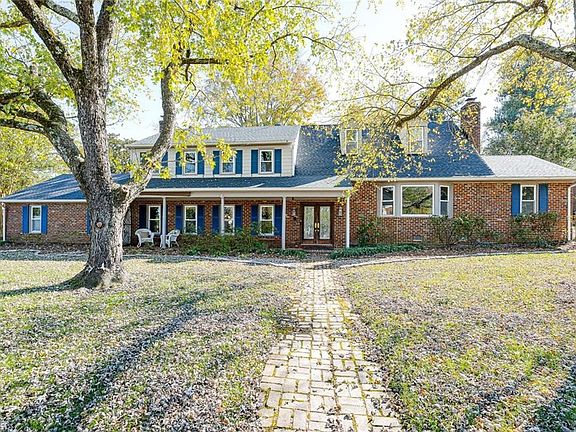 2nd image of 309 Lee Ave